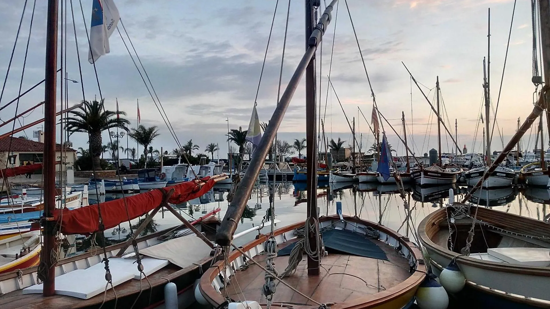 Pied A Terre, Sejour Idyllique Face A La Mer Classe 2 Etoiles Sanary-sur-Mer 0*,  Francia