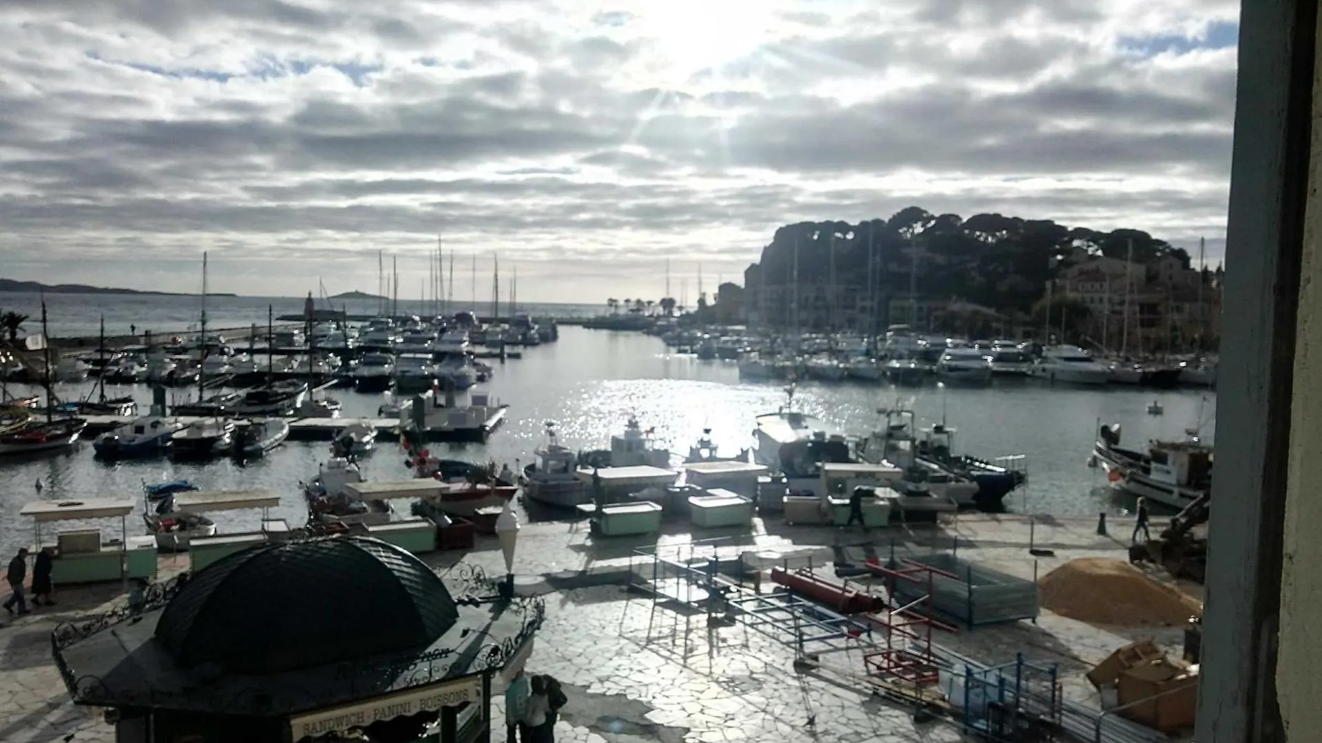 Appartamento Pied A Terre, Sejour Idyllique Face A La Mer Classe 2 Etoiles Sanary-sur-Mer Francia
